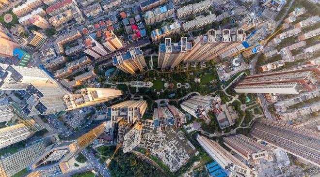 科技+品质双驱动：中国联塑领跑城市地下“新基建”